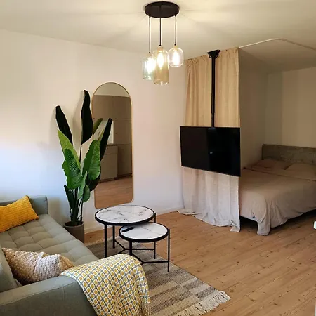 Apartment T44 Gold